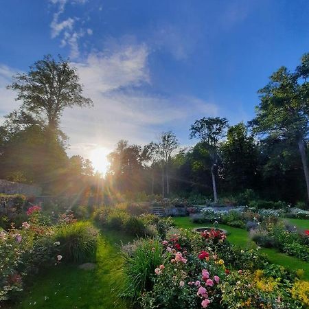 Mezdzirnas Country House & Spa Kabile Bagian luar foto